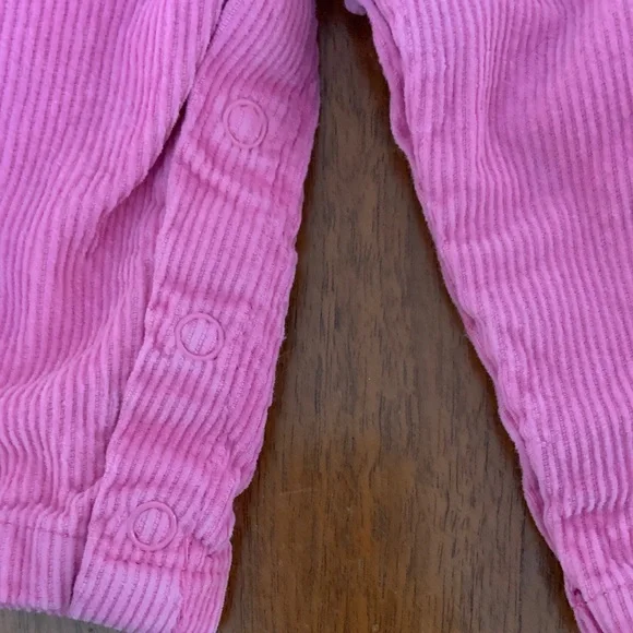 🫐3/$30 Vintage Charming Pink Corduroy Kids Overalls size 6m - Picture 6 of 8